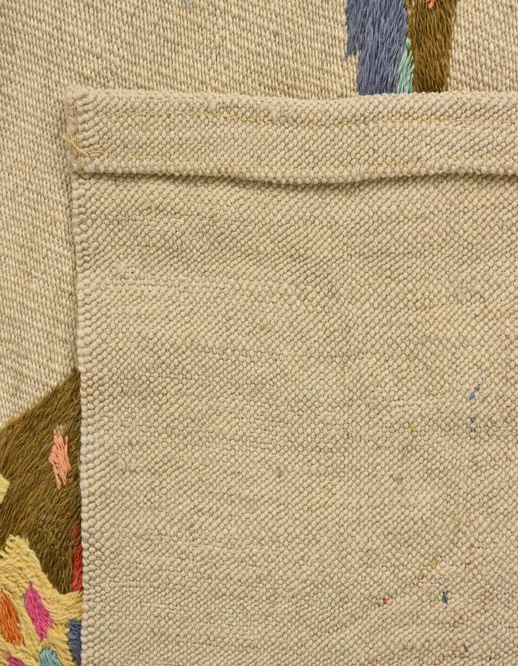 Detail image of 6' 5 x 9'  Hand Woven Kilim Suzani Wool Rug