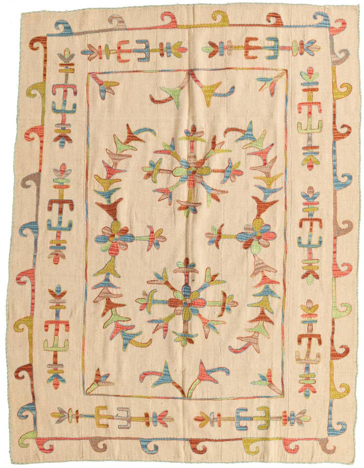 Detail image of 5' 6 x 7' 6 Hand Woven Kilim Suzani Wool Rug