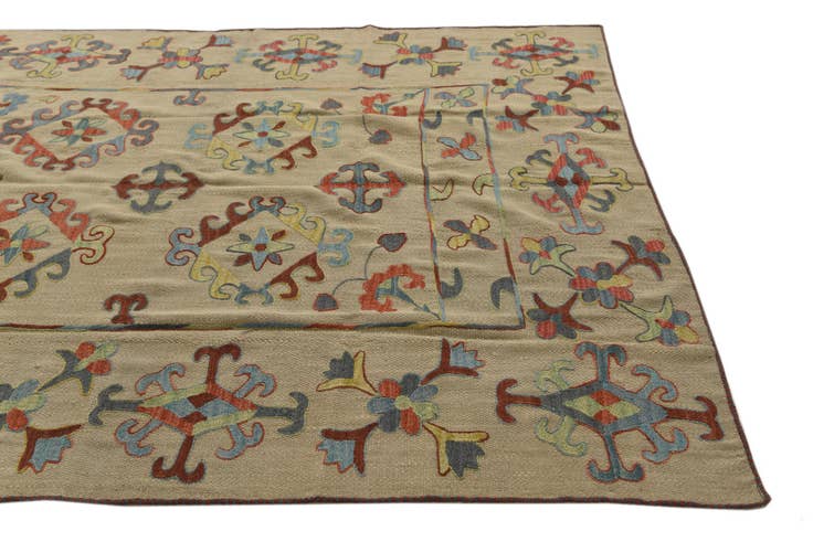 Detail image of 6' x 7' 8 Hand Woven Kilim Suzani Wool Rug