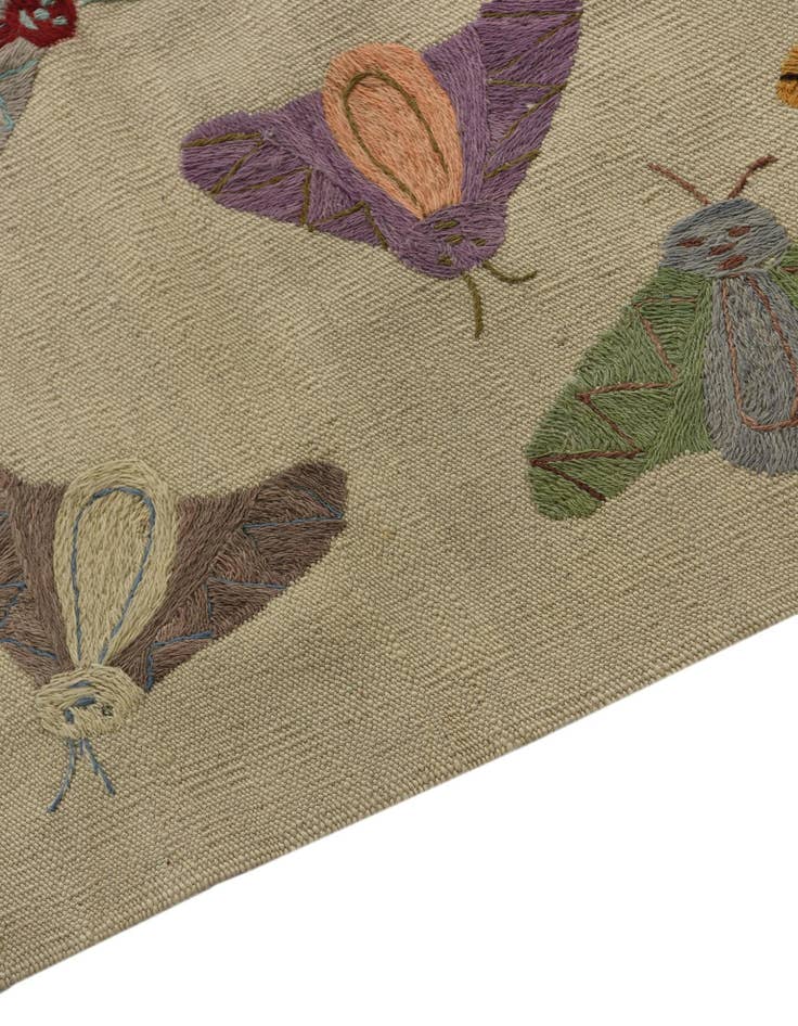 Detail image of 3' 3 x 4' 8 Hand Woven Kilim Suzani Wool Rug