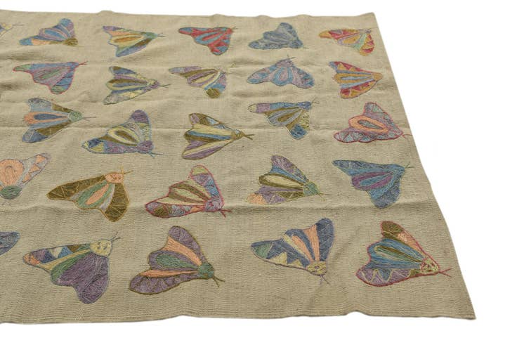 Detail image of 4' 2 x 5' 8 Hand Woven Kilim Suzani Wool Rug