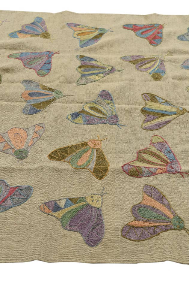 Detail image of 4' 2 x 5' 8 Hand Woven Kilim Suzani Wool Rug