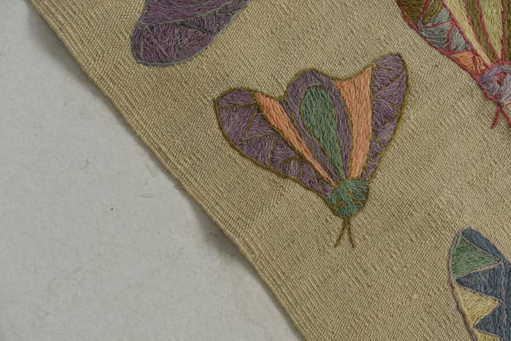 Detail image of 4' 2 x 5' 8 Hand Woven Kilim Suzani Wool Rug