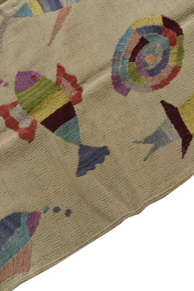 Detail image of 4' x 5' 7 Hand Woven Kilim Suzani Wool Rug