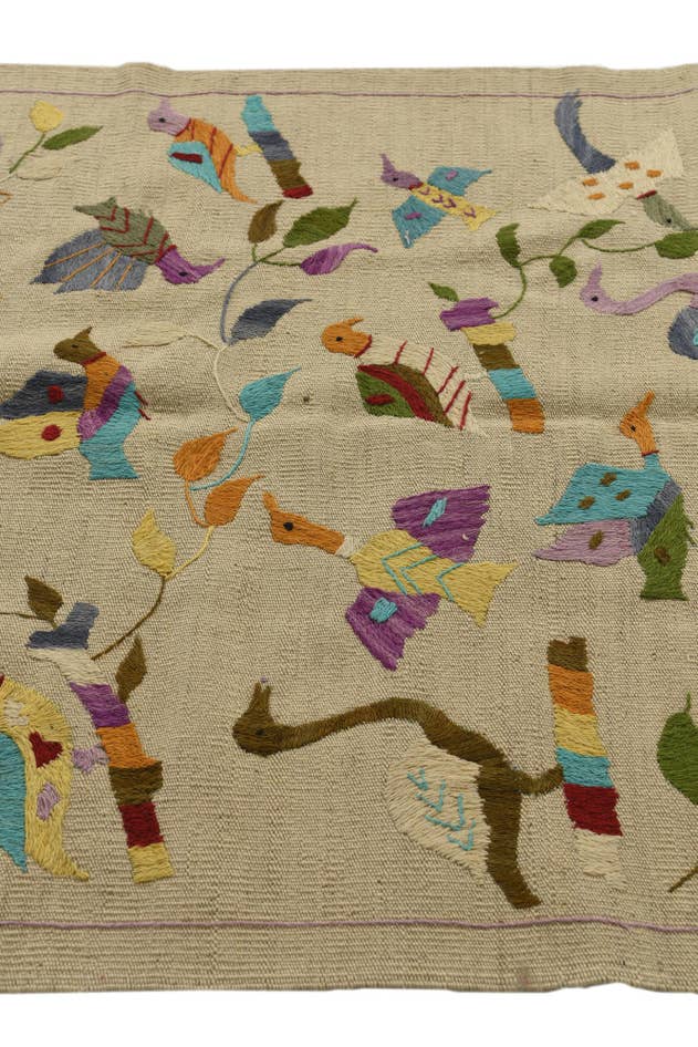 Detail image of 3' 2 x 4' 7 Hand Woven Kilim Suzani Wool Rug