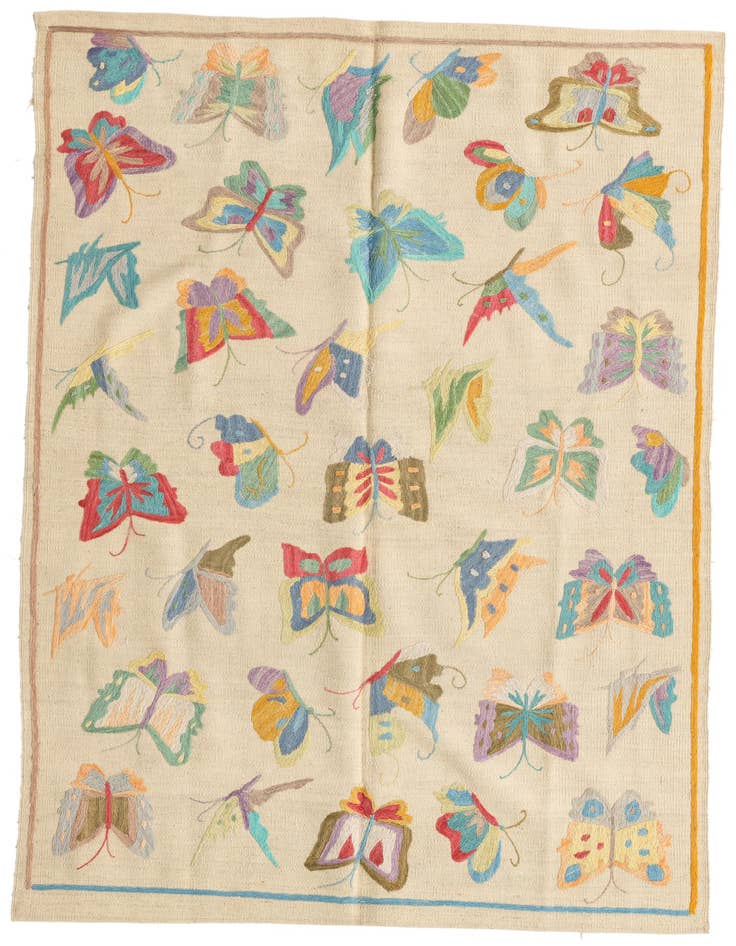 Detail image of 4' 1 x 5' 10 Hand Woven Kilim Suzani Wool Rug