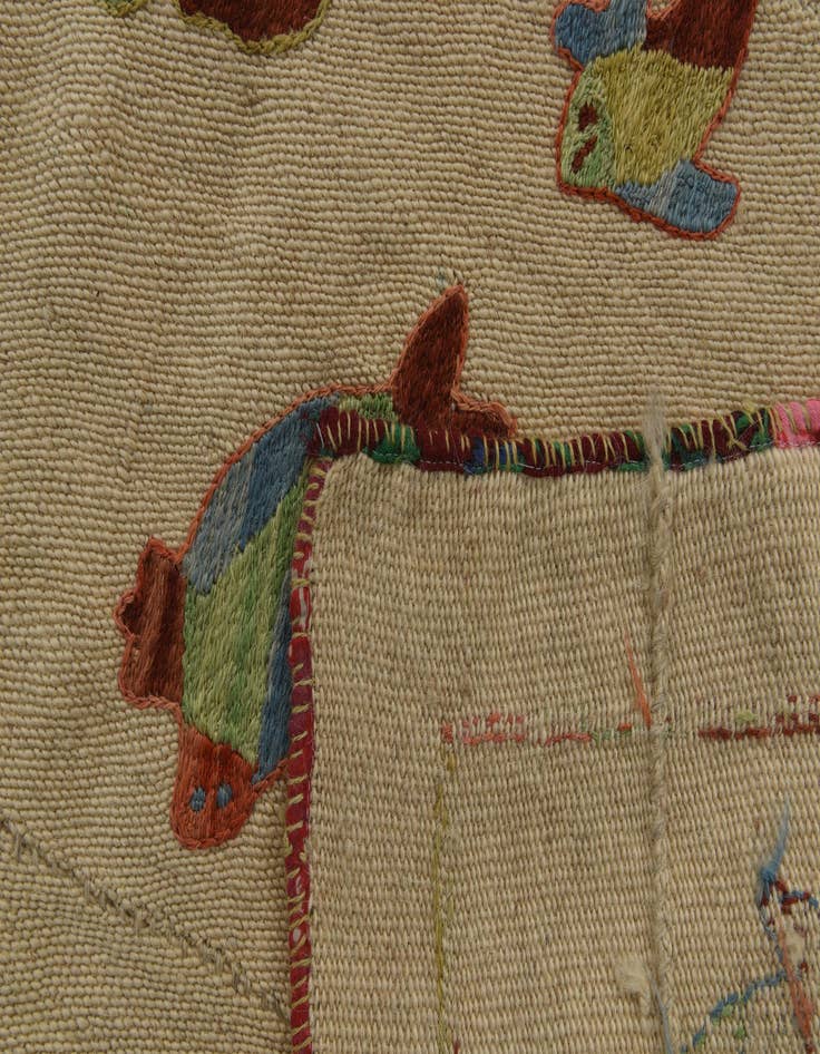 Detail image of 4' 10 x 6' 6  Hand Woven Kilim Suzani Wool Rug