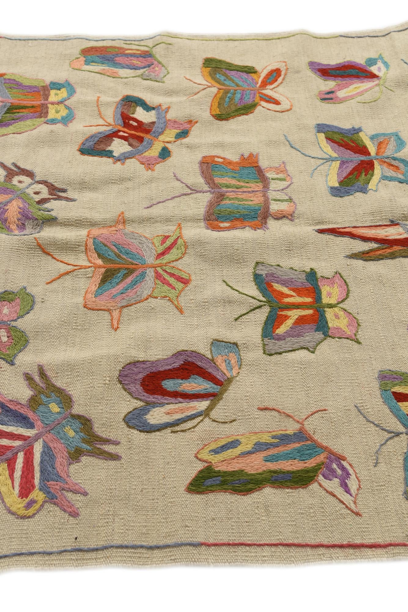 4' 1 x 5' 6 Hand Woven Kilim Suzani Wool Rug