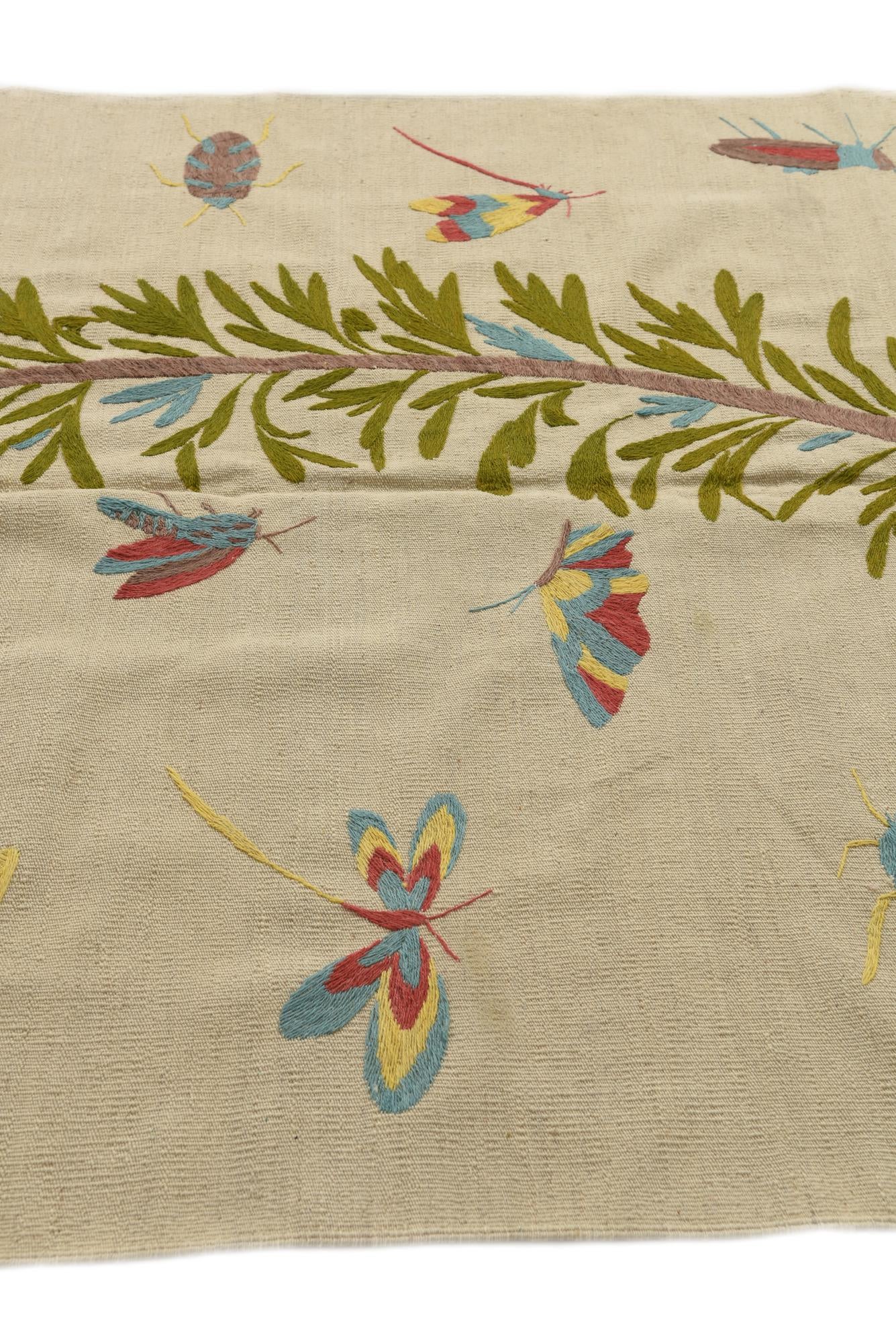 5' x 6' 6 Hand Woven Kilim Suzani Wool Rug