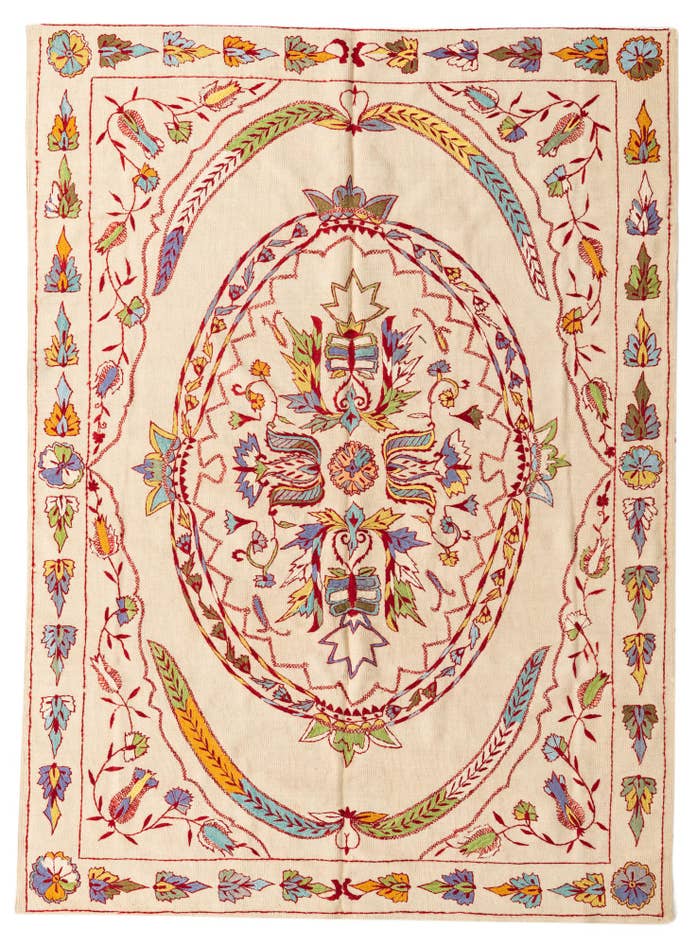 Detail image of 5' 8 x 7' 10 Hand Woven Kilim Suzani Wool Rug