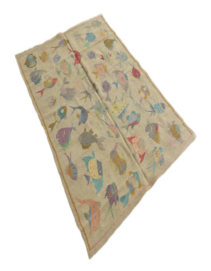 Detail image of 4' 1 x 5' 7  Hand Woven Kilim Suzani Wool Rug