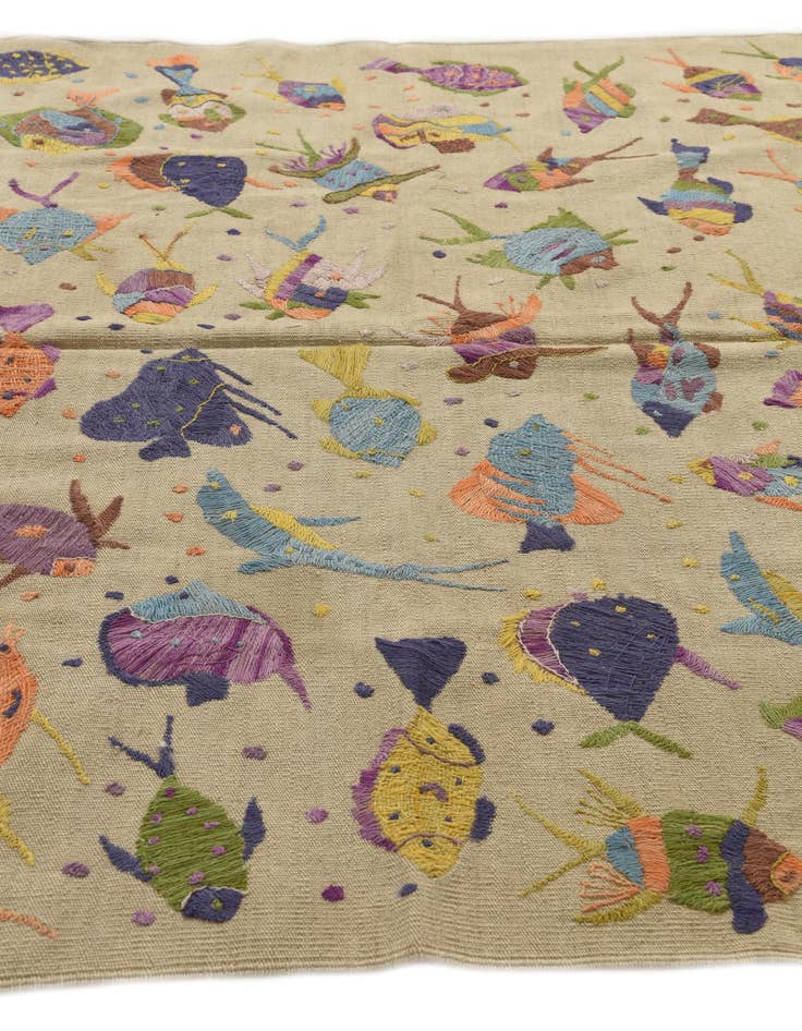 Detail image of 5' 6 x 7' 10  Hand Woven Kilim Suzani Wool Rug