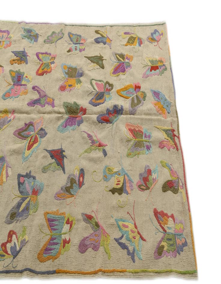 Detail image of 4' 9 x 6' 2  Hand Woven Kilim Suzani Wool Rug