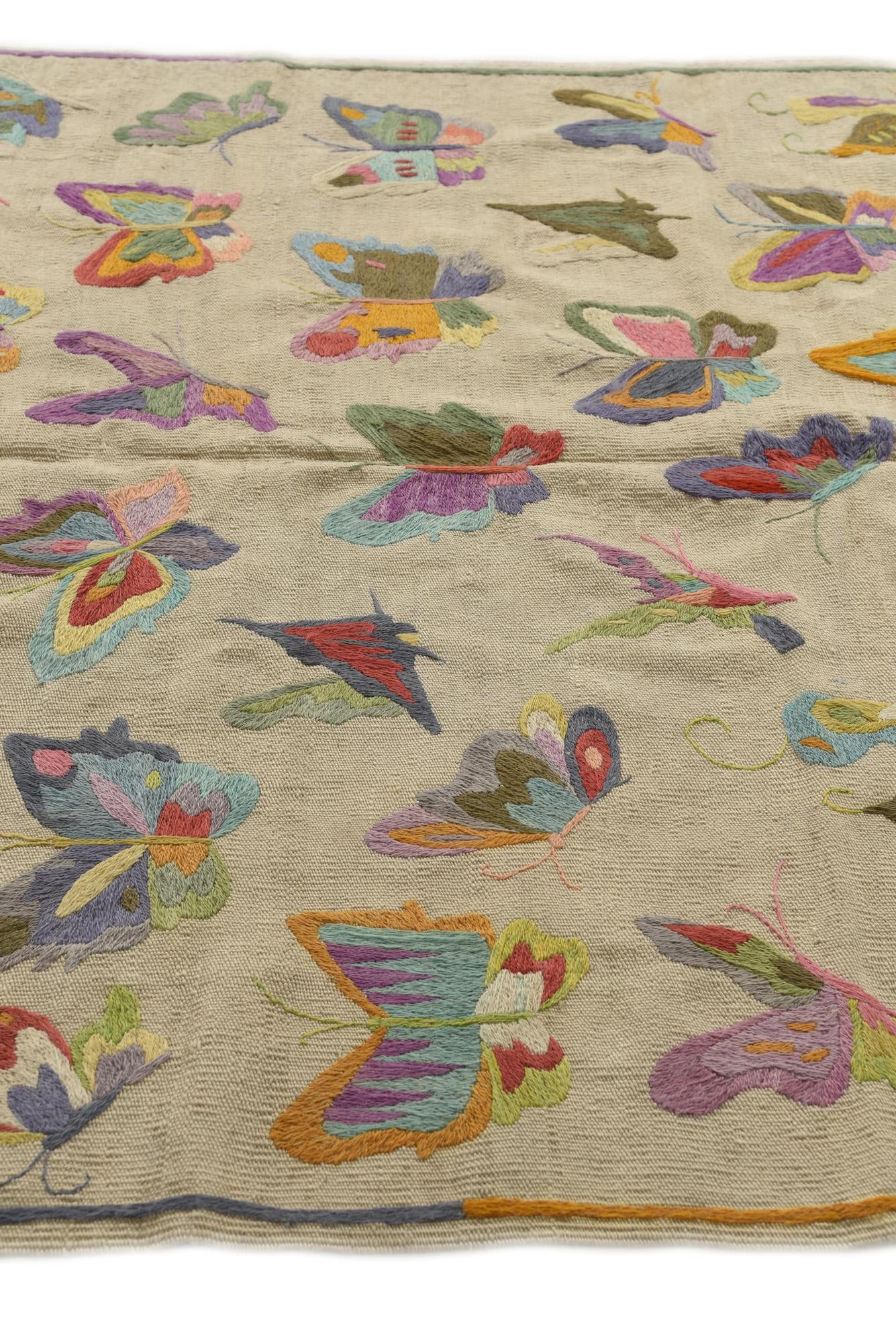4' 9 x 6' 2 Hand Woven Kilim Suzani Wool Rug