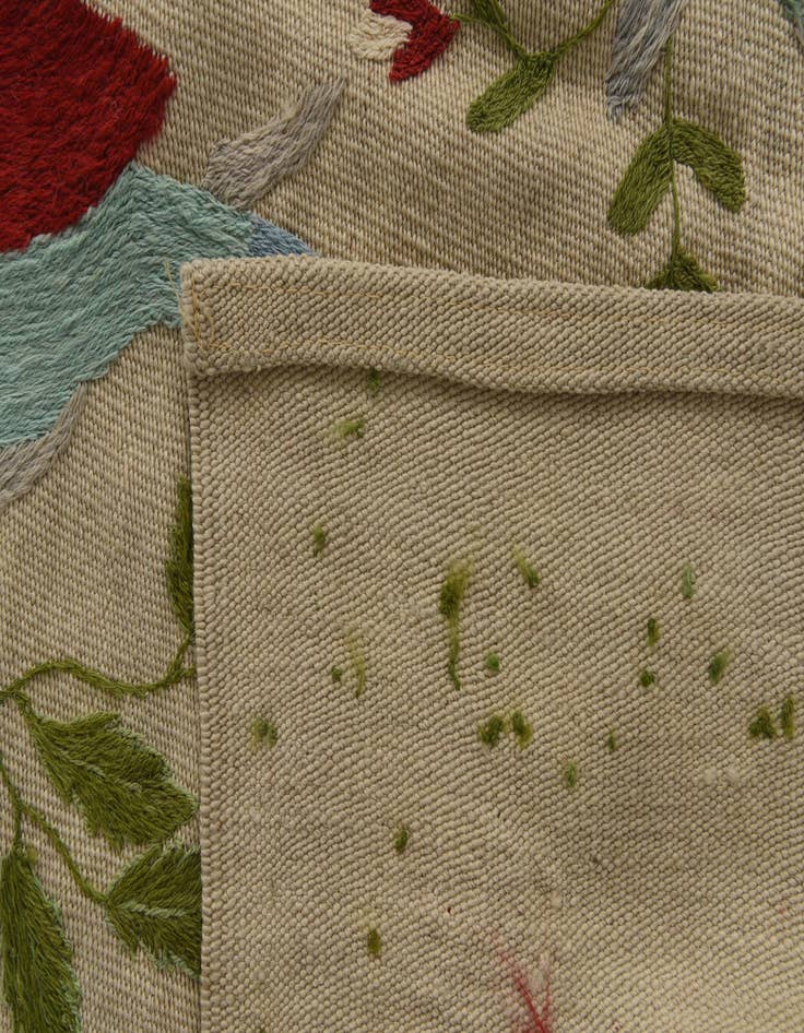 Detail image of 6' 9 x 9'  Hand Woven Kilim Suzani Wool Rug