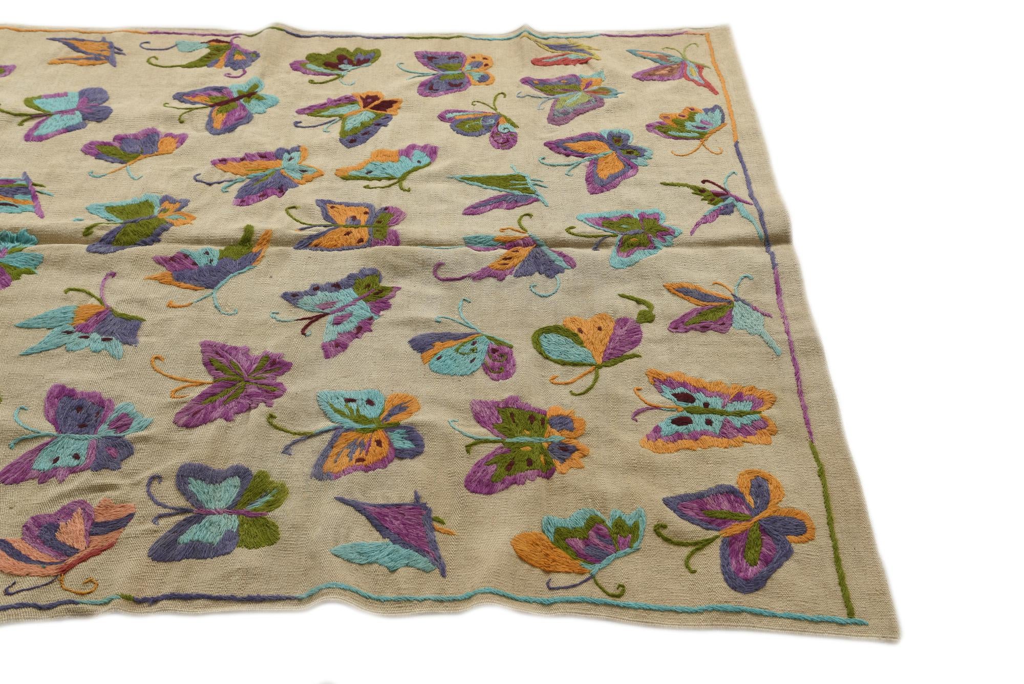 4' 9 x 6' 2 Hand Woven Kilim Suzani Wool Rug