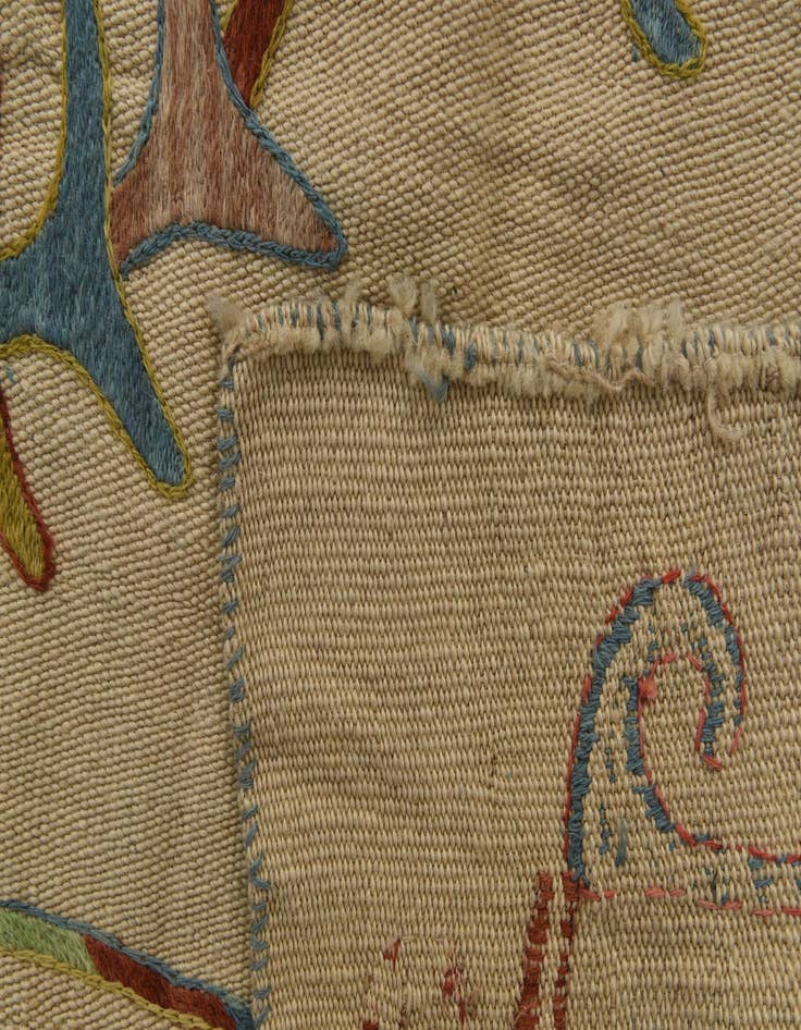 Detail image of 5' 5 x 7' 10  Hand Woven Kilim Suzani Wool Rug