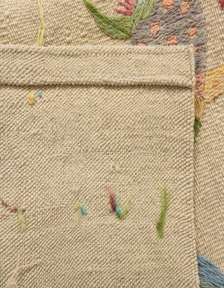 Detail image of 4' 9 x 6' 7  Hand Woven Kilim Suzani Wool Rug