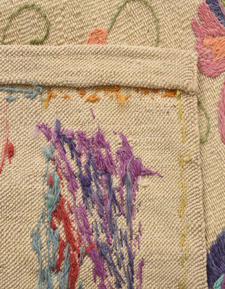 Detail image of 4' 10 x 6' 5  Hand Woven Kilim Suzani Wool Rug