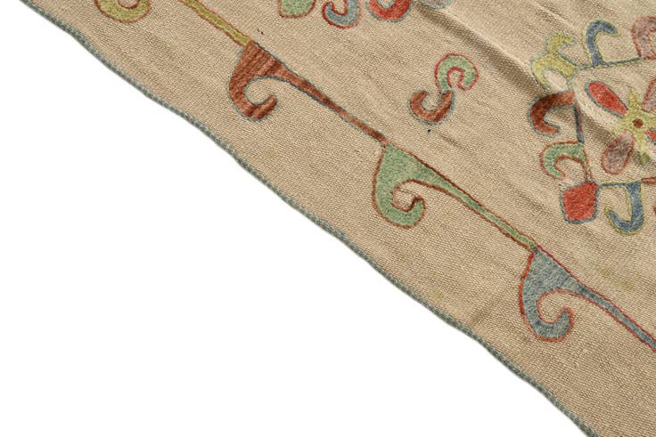 Detail image of 5' 4 x 8' 3 Hand Woven Kilim Suzani Wool Rug