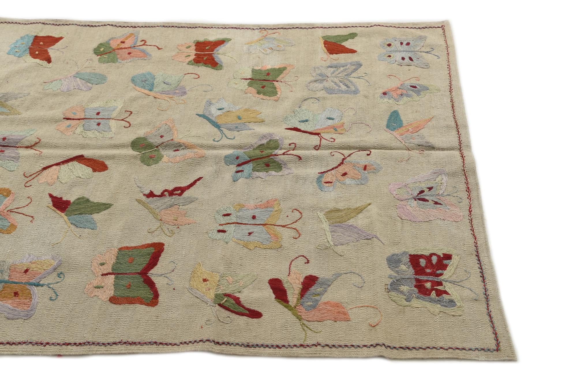 4' 3 x 5' 9 Hand Woven Kilim Suzani Wool Rug