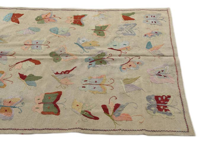 Detail image of 4' 3 x 5' 9 Hand Woven Kilim Suzani Wool Rug