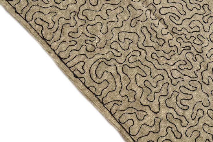 Detail image of 8' 4 x 9' 7 Hand Woven Kilim Suzani Wool Rug