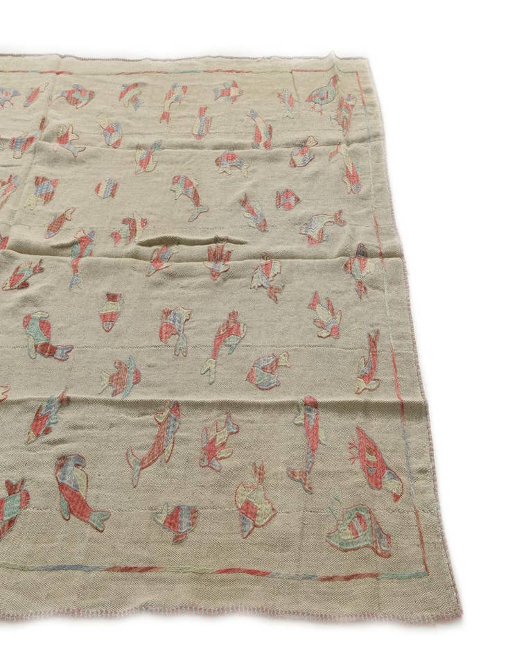 Detail image of 4' 10 x 6' 2  Hand Woven Kilim Suzani Wool Rug