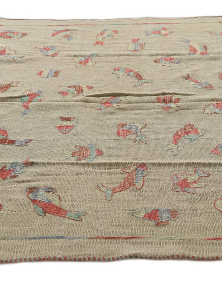 Detail image of 4' 10 x 6' 2  Hand Woven Kilim Suzani Wool Rug