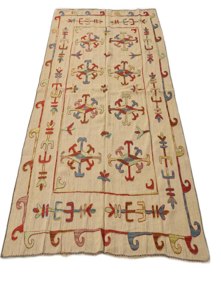 Detail image of 5' 5 x 7' 9  Hand Woven Kilim Suzani Wool Rug