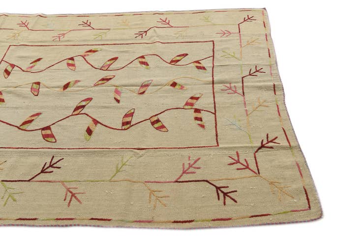 Detail image of 5' 3 x 6' 6 Hand Woven Kilim Suzani Wool Rug
