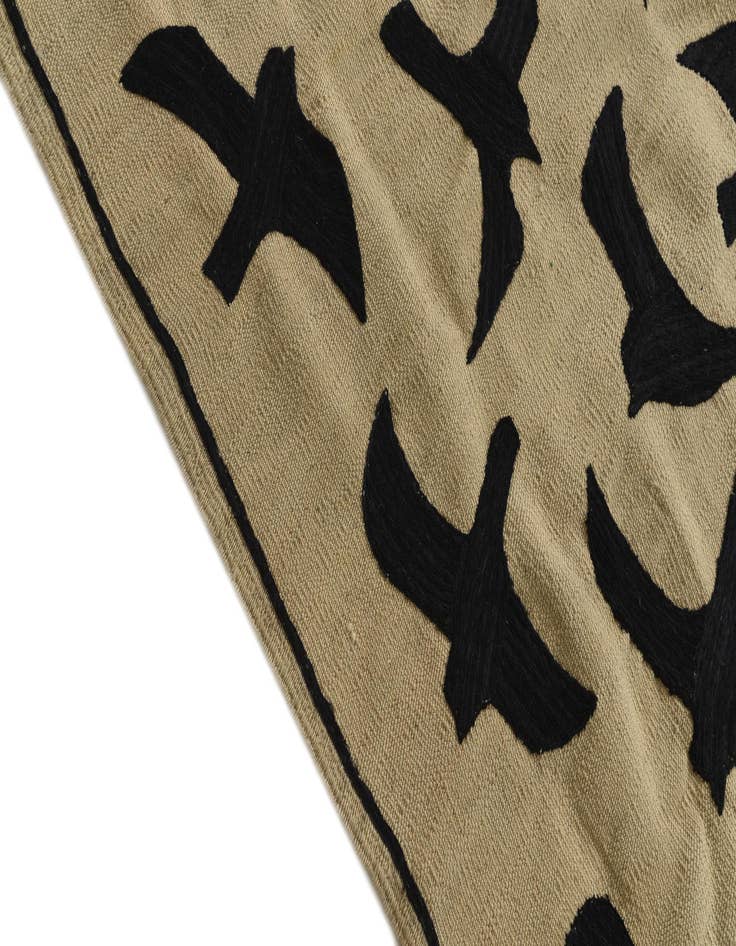 Detail image of 6' 10 x 9' 5  Hand Woven Kilim Suzani Wool Rug