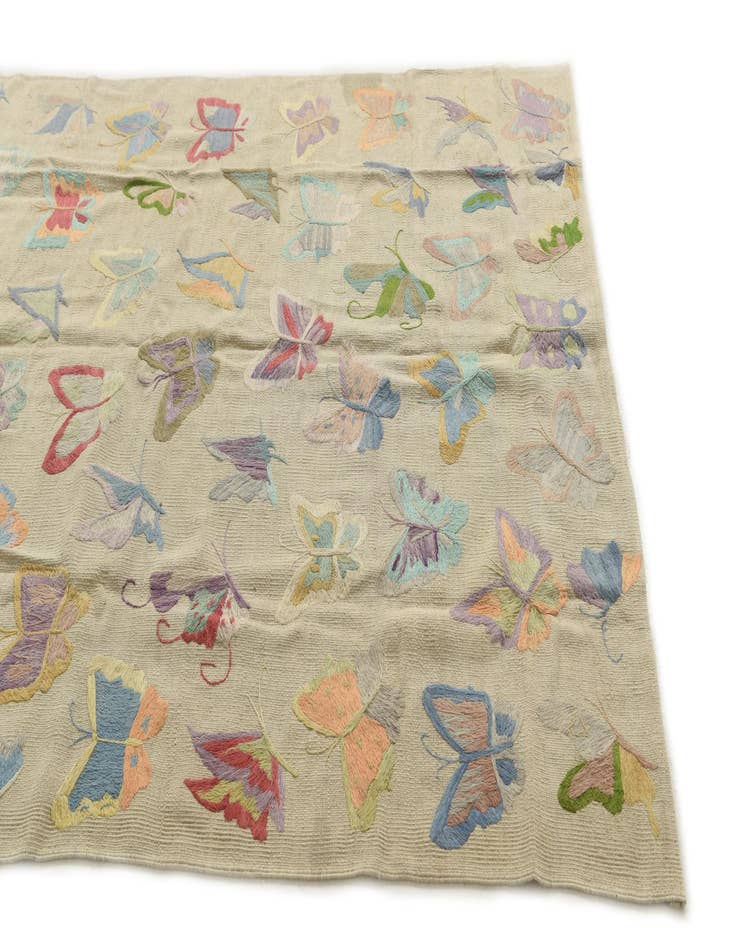 Detail image of 5' 4 x 7' 2  Hand Woven Kilim Suzani Wool Rug