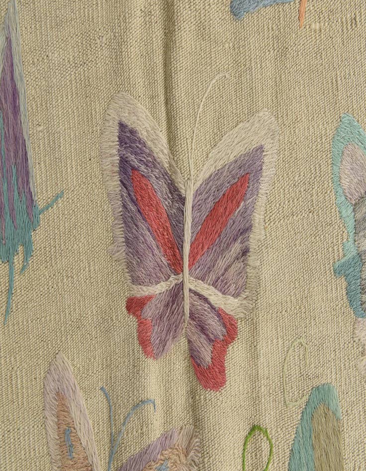 Detail image of 5' 4 x 7' 2  Hand Woven Kilim Suzani Wool Rug