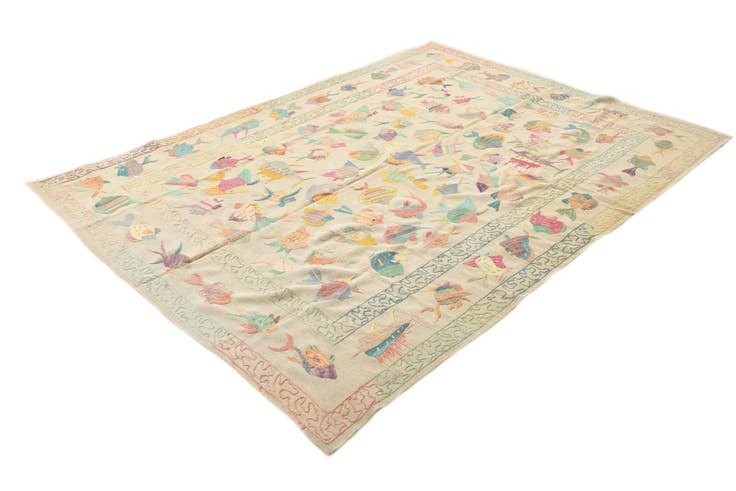 Detail image of 6' 5 x 9' 1 Hand Woven Kilim Suzani Wool Rug