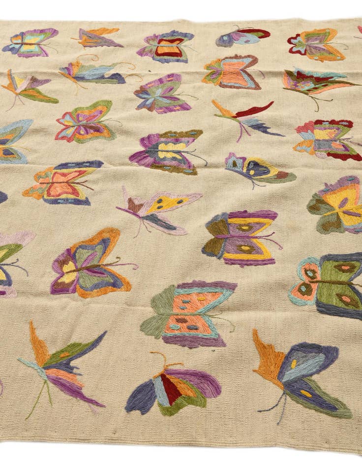 Detail image of 5' 8 x 7' 3  Hand Woven Kilim Suzani Wool Rug