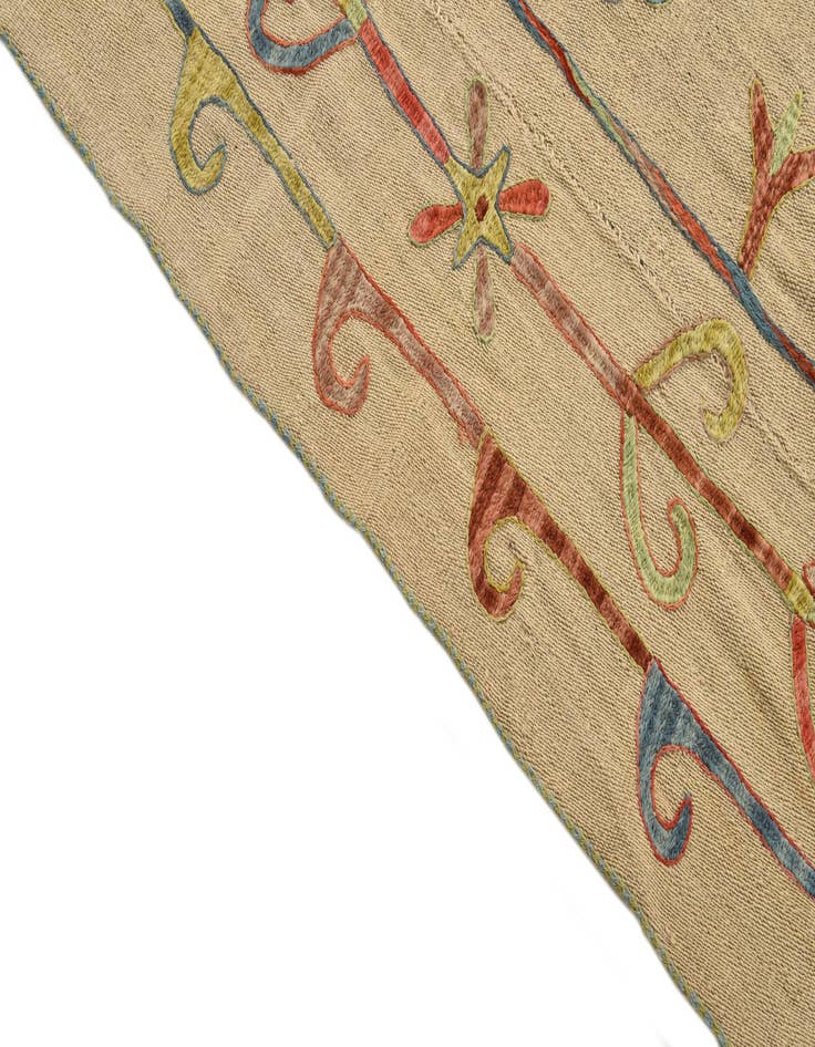 Detail image of 5' 10 x 7' 3  Hand Woven Kilim Suzani Wool Rug