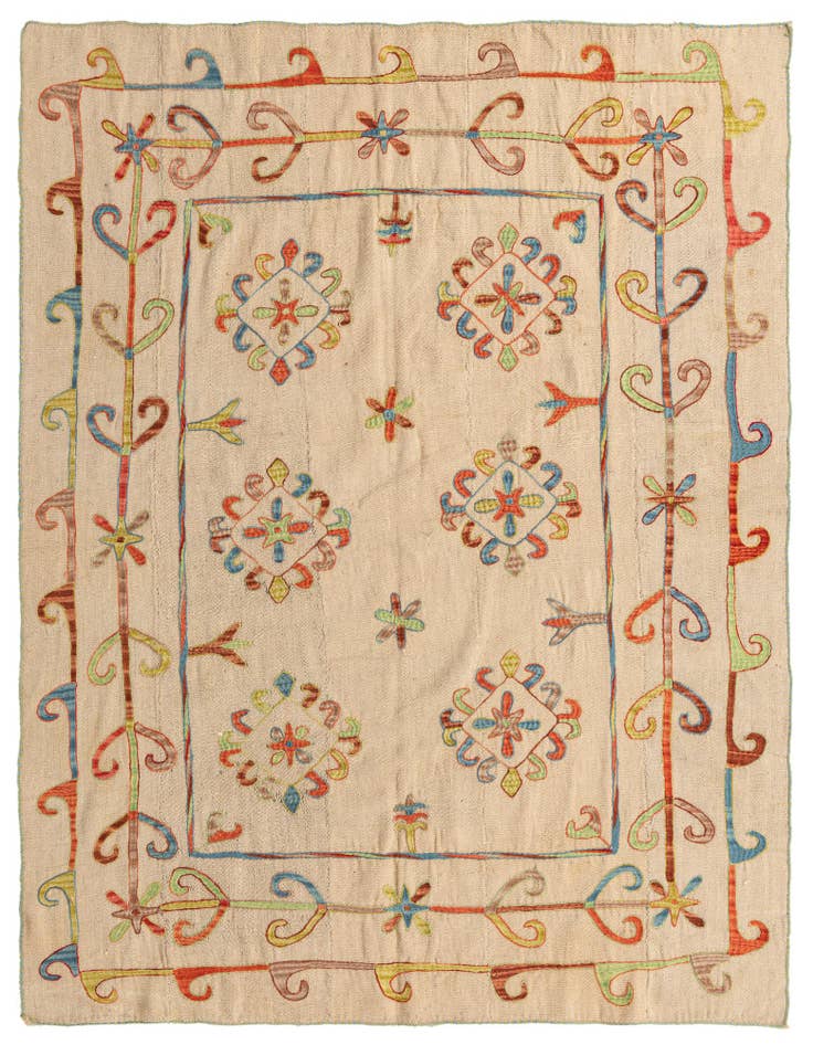 Detail image of 5' 10 x 7' 3 Hand Woven Kilim Suzani Wool Rug