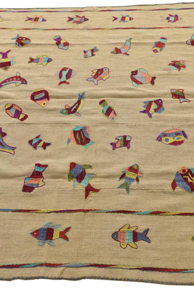 Detail image of 5' 9 x 7' 7 Hand Woven Kilim Suzani Wool Rug
