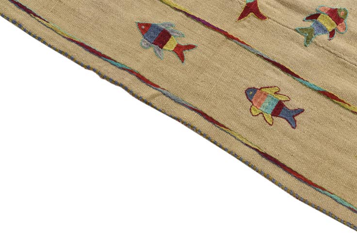 Detail image of 5' 9 x 7' 7 Hand Woven Kilim Suzani Wool Rug