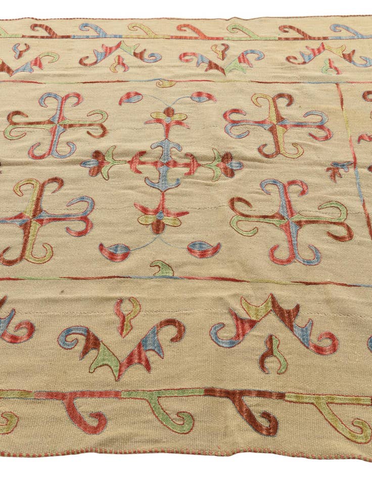 Detail image of 5' 6 x 7' 7  Hand Woven Kilim Suzani Wool Rug