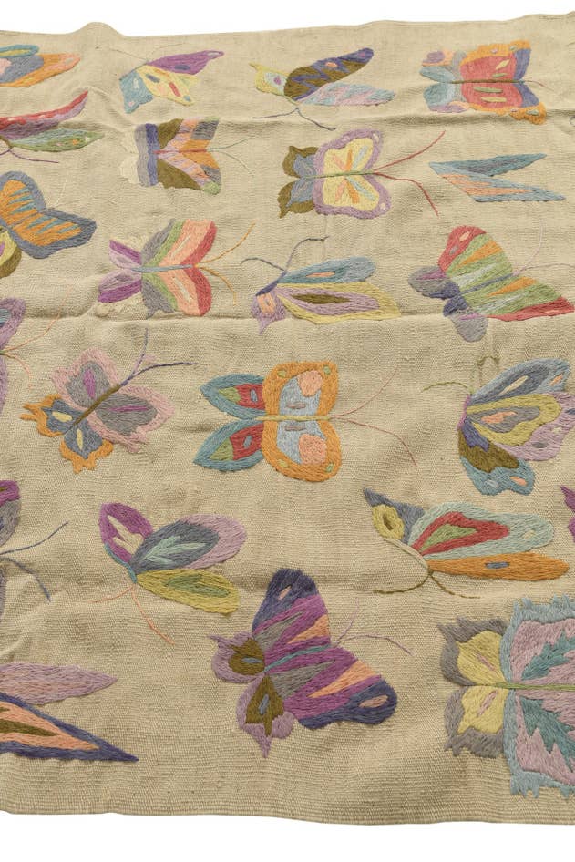 Detail image of 4' 8 x 6' 5 Hand Woven Kilim Suzani Wool Rug