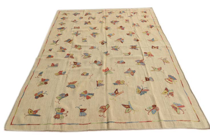 Detail image of 5' 9 x 7' 8 Hand Woven Kilim Suzani Wool Rug