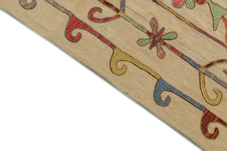 Detail image of 5' 7 x 7' 4 Hand Woven Kilim Suzani Wool Rug