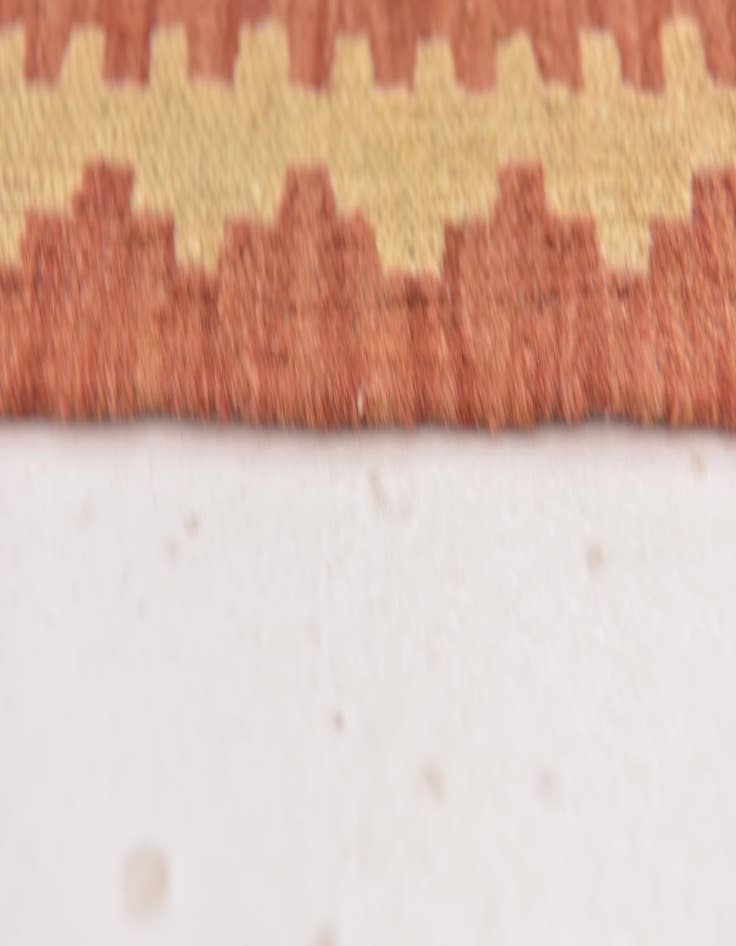 Detail image of 2' 9 x 4' 3 Hand Woven Kilim Waziri Wool Rug