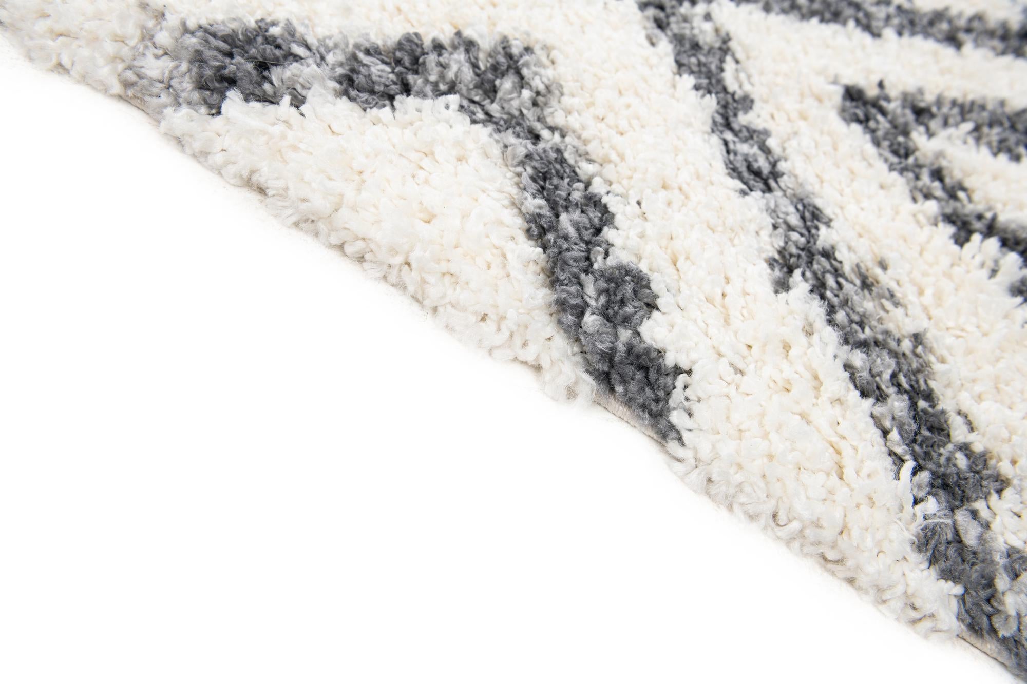 5' 4 x 7' 7 Lagom Shag Rug