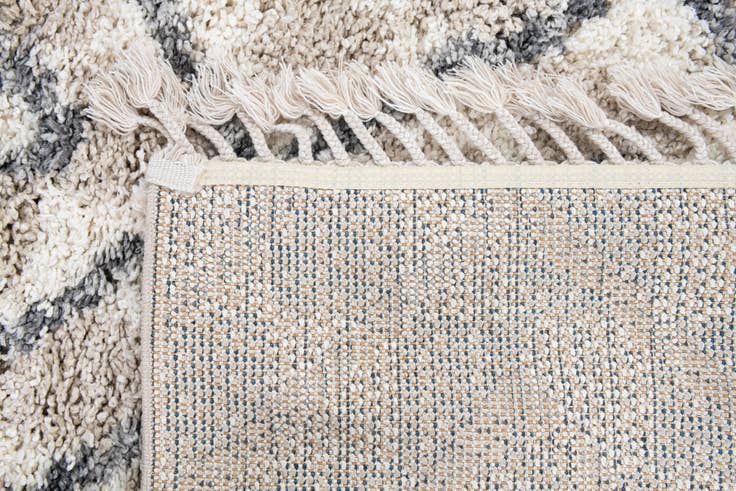 Detail image of 5' 3 x 7' 8 Lagom Shag Rug