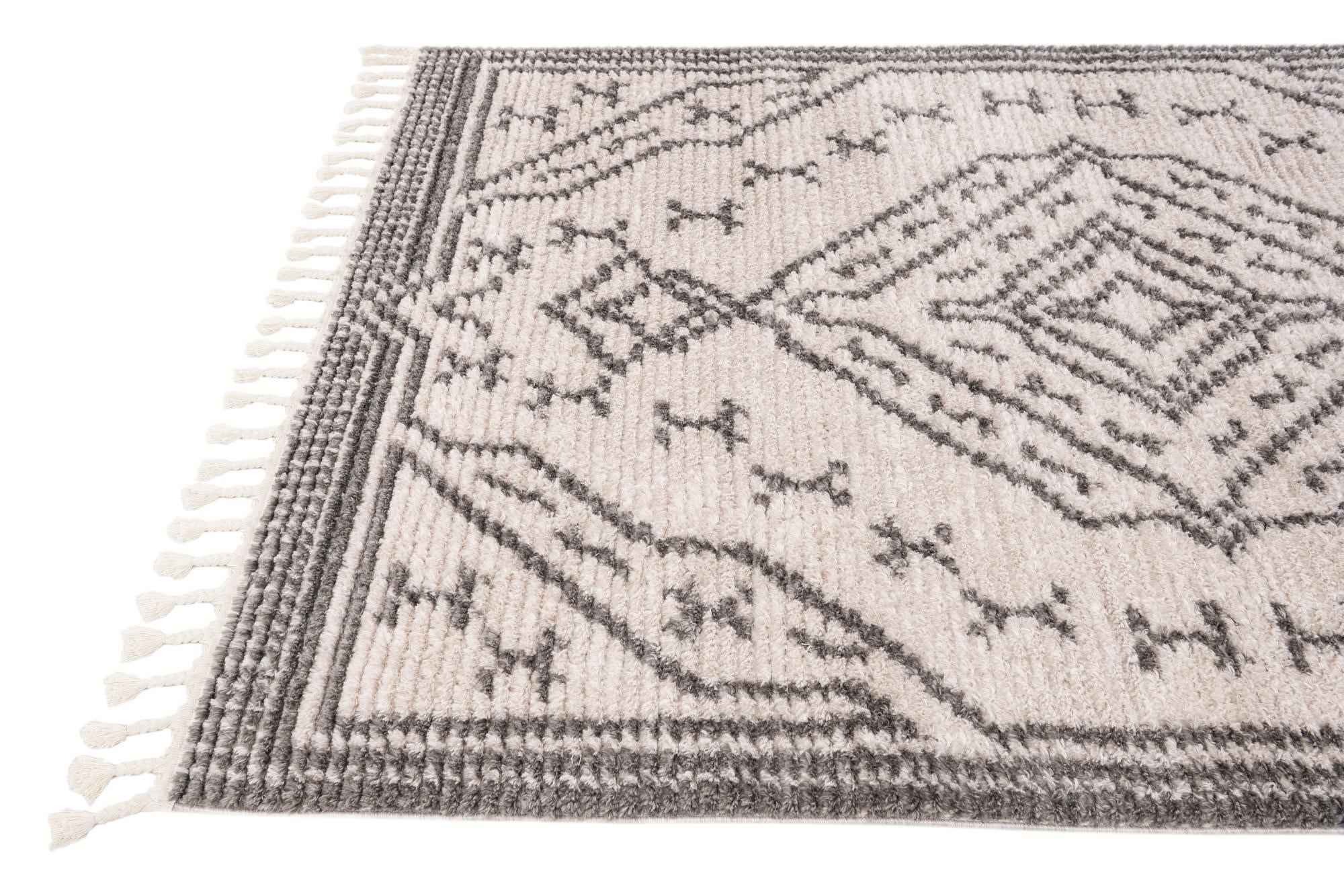 5' 3 x 7' 8 Lagom Shag Rug