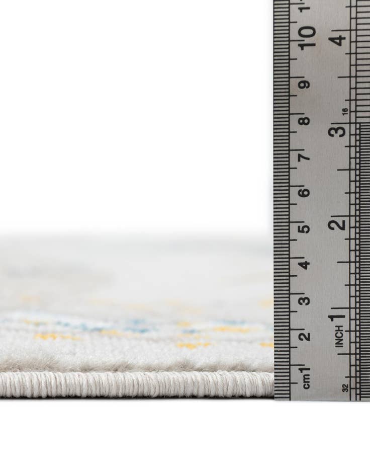 Detail image of 9' x 12' Laguna Rug
