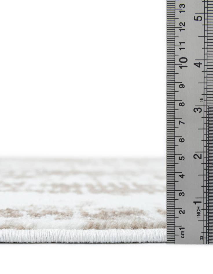 Detail image of 10' x 14' Laguna Rug